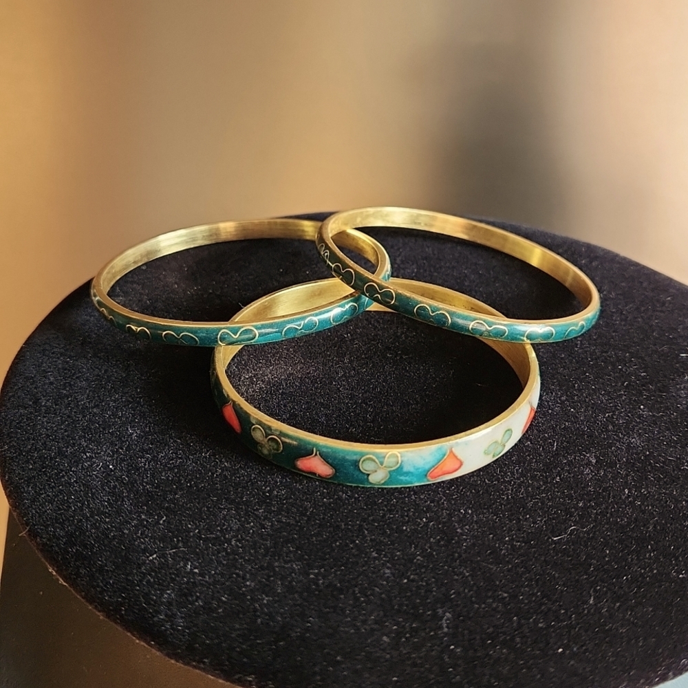 Robert Kuo bangles size 7"